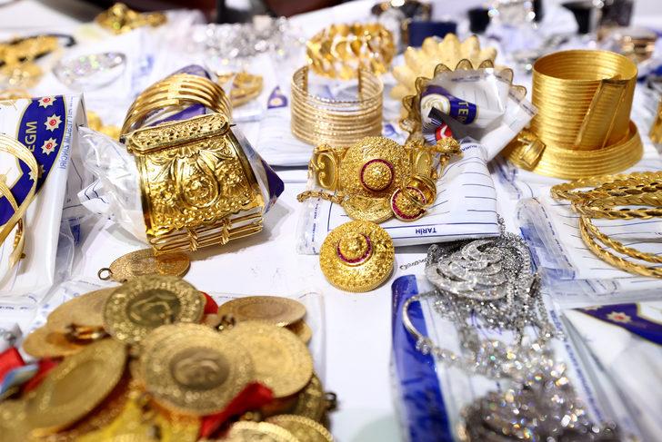 "Demir Yumruk" operasyonunda 8 bin 690 banka hesabı ile bir özel uçağa el konuldu G5