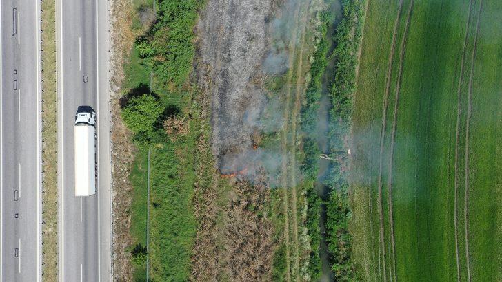 Edirne'de otlukta çıkan yangın ekili arazilere sıçramadan söndürüldü G1