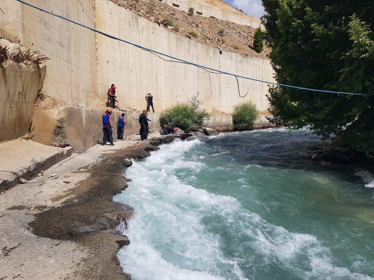 Müküs Çayı'nda kaybolan hemşireyi arama çalışması sürüyor G3