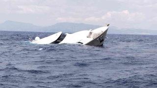 İzmir'de korku dolu dakikalar: İçinde 10 kişi vardı! Milyonluk yat...