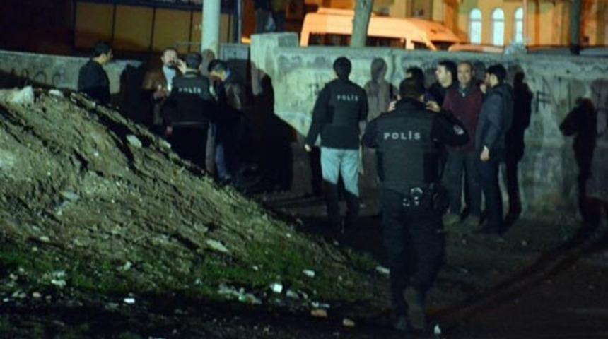 Diyarbakır'da polis noktasına saldırı
