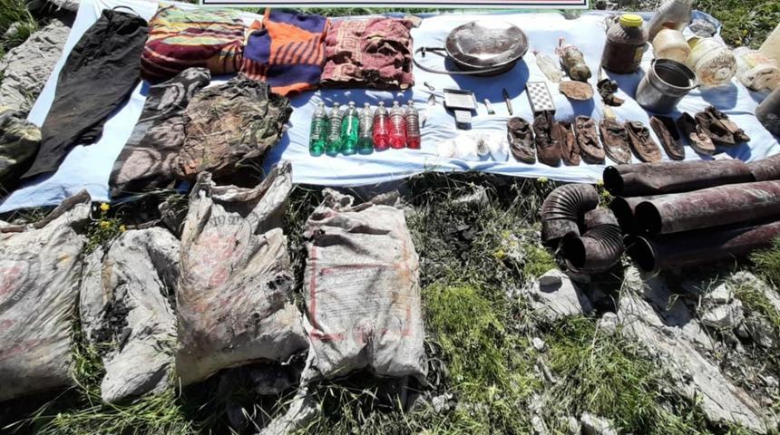 Kahramanmaraş'ta PKK'lılara ait mühimmat ve yaşam malzemesi ele geçirildi