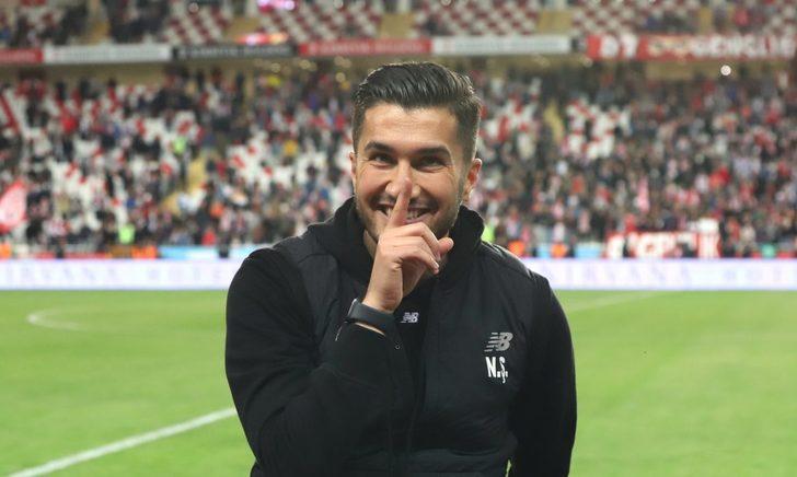 Son dakika: Nuri Şahin eski takım arkadaşını Antalyaspor'a getirdi! Ömer Toprak Antalyaspor'da...