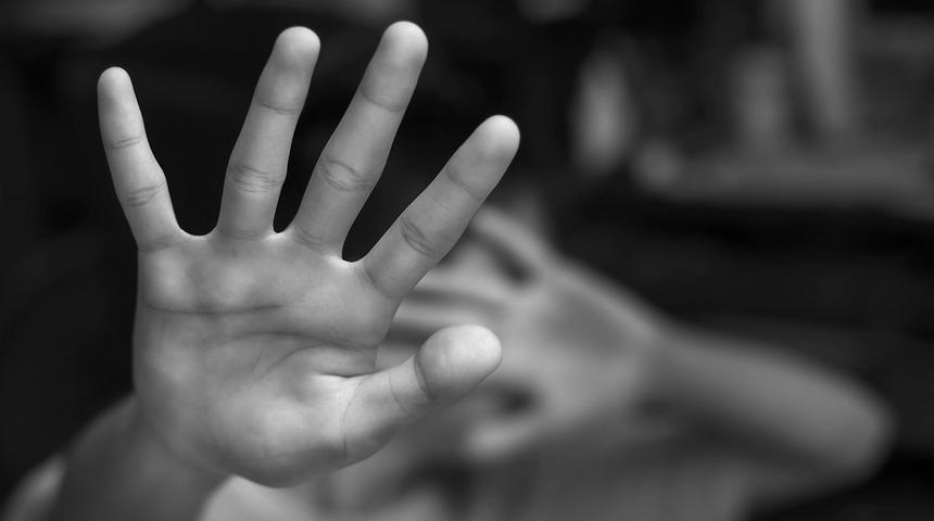 Otobüste iğrenç taciz! Annesi fark etti, iki yaşındaki çocuğa...