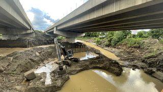 GÜNCELLEME - Düzce'de sele kapılan operatörü arama çalışmalarına ara verildi