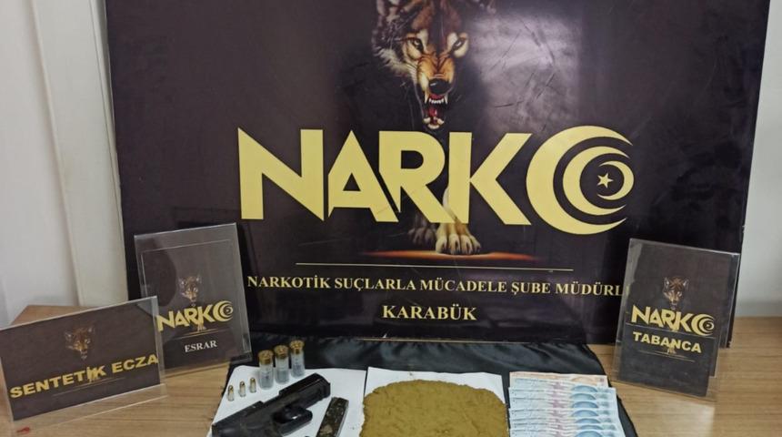 Karabük'te uyuşturucu operasyonunda gözaltına alınanlardan 2'si tutuklandı