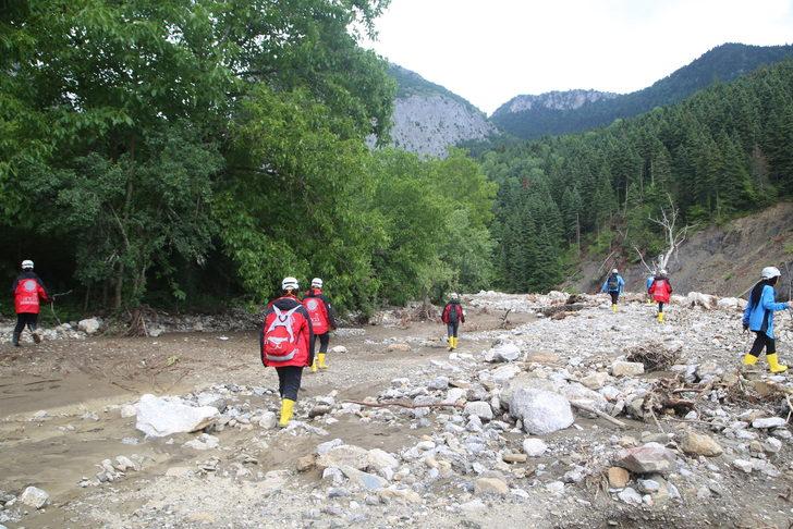 GÜNCELLEME - Kastamonu'da sele kapılan genci arama çalışmalarına ara verildi G4