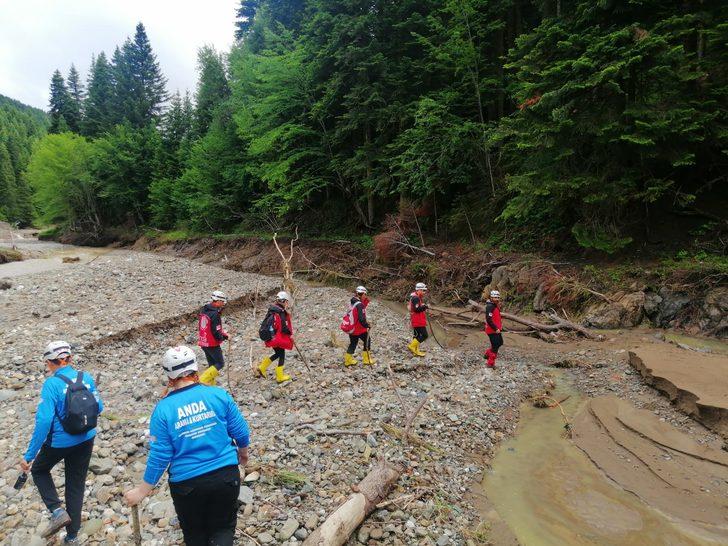GÜNCELLEME - Kastamonu'da sele kapılan genci arama çalışmalarına ara verildi G5