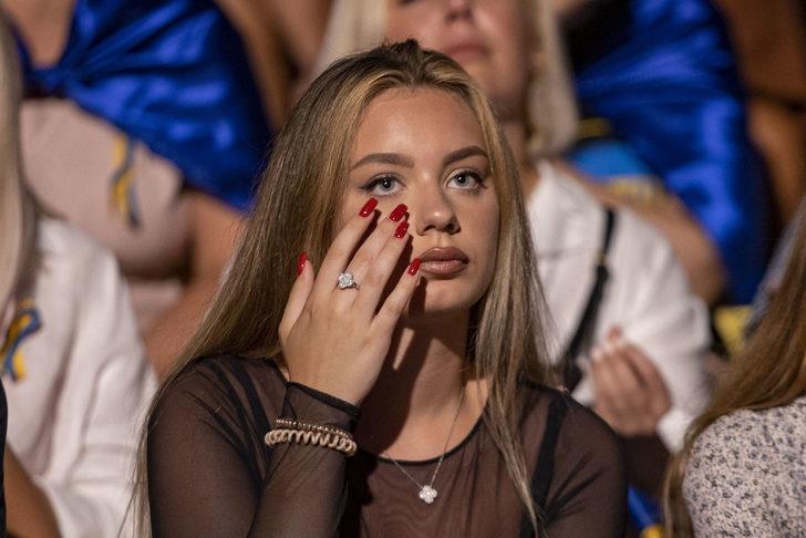 Sanatçı Jamala, Ukraynalı savaş mağduru çocuklar için konser verdi G2