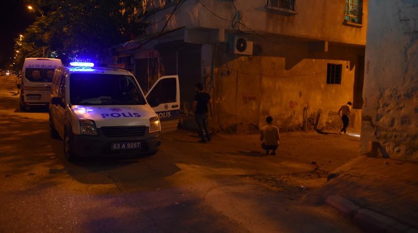 Kuzenlerin kavgası kanlı bitti! 3 kişi silahla vurularak yaralandı