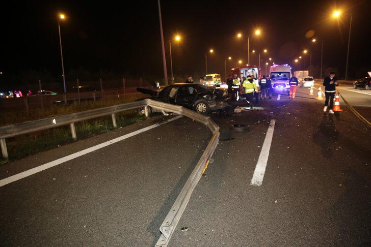 Anadolu Otoyolu'nun Bolu kesimindeki trafik kazasında 2 kişi öldü, 2 kişi yaralandı G2