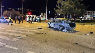 GÜNCELLEME 2 - Karabük'te iki otomobilin çarpıştığı kazada 2 kişi öldü, 2 kişi yaralandı