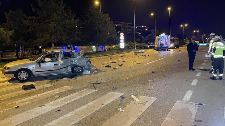 GÜNCELLEME - Karabük'te 2 otomobilin çarpıştığı kazada 2 kişi öldü, 2 kişi yaralandı G4