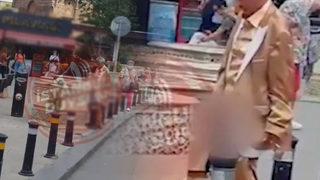 İstanbul'un göbeğinde skandal olay! Sokak ortasında ilişkiye giren çiftin ardından şimdi de takım elbiseli adam gündem oldu