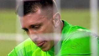 SON DAKİKA: Muslera'nın yerine o geliyor! İşte teklif...