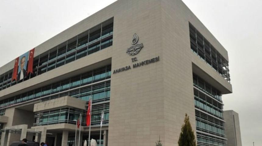 Anayasa Mahkemesi'nden internet kararı