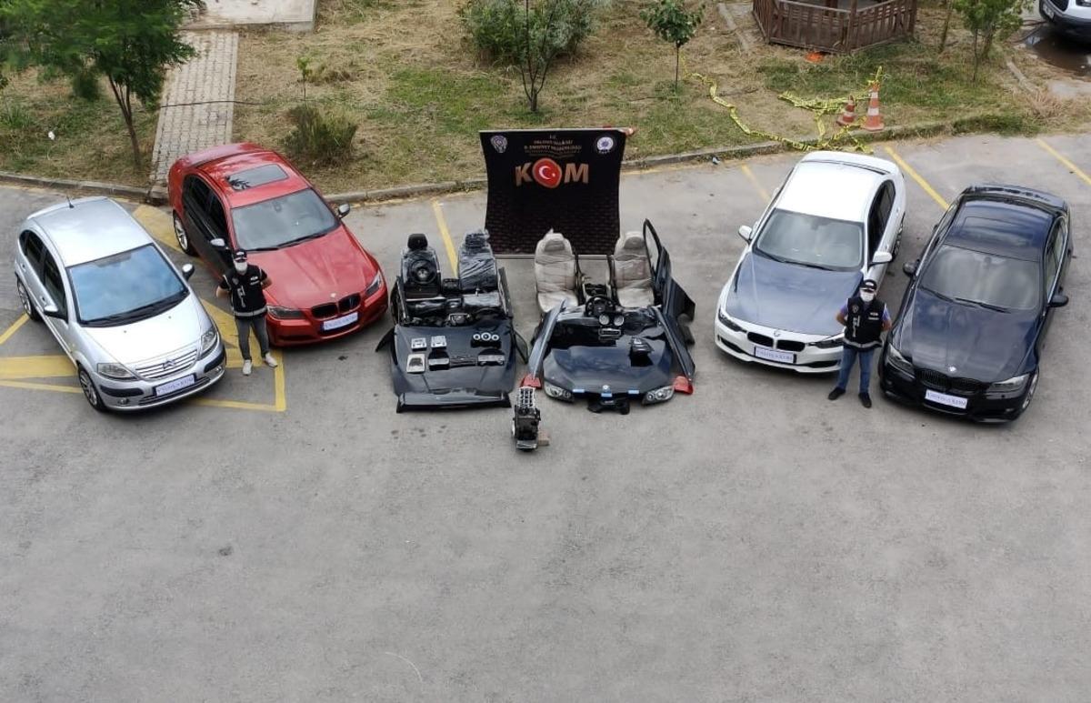 Yalova merkezli otomobil ka&ccedil;ak&ccedil;ılığı operasyonunda 9 ş&uuml;pheli yakalandı