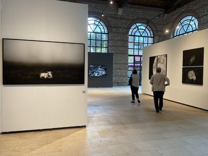 Ebru Ceylan'ın "Dünyanın Gecesi" fotoğraf sergisi ziyaret açıldı G5