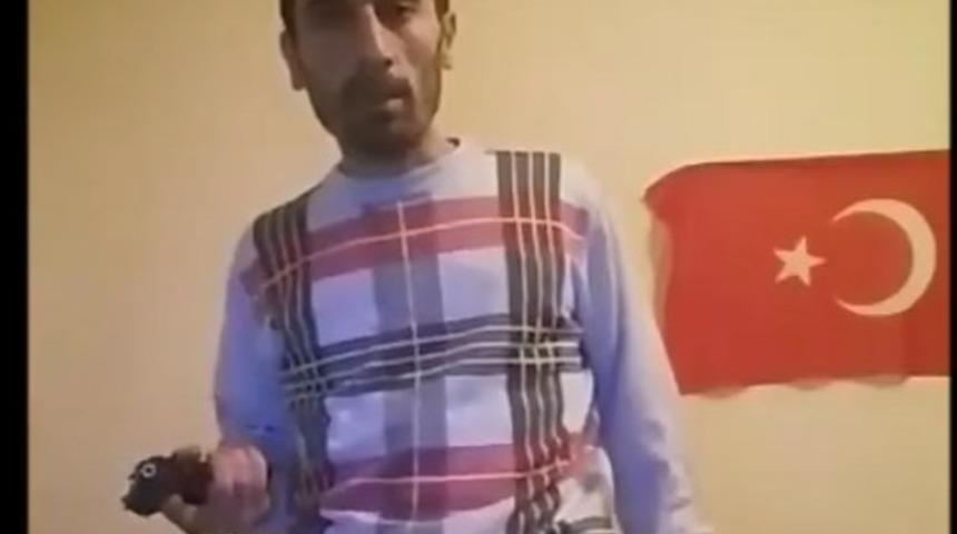 ‘Vatan için’ evin tavanına ateş etti; annesinden azar yedi: Sen manyak mısın?