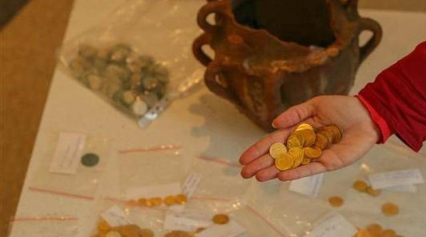 Defineyi 60 lira yevmiyle çalışan işçi buldu