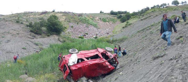 Tokat'ta feci kaza! Minibüs uçuruma yuvarlandı: 4 ölü, 1 yaralı