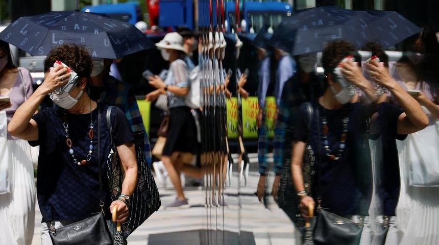 Japonya aşırı sıcağa karşı yaşlılara çağrı yaptı: Tasarruf edeceğiz diye klimayı kapatıp hayatınızı tehlikeye atmayın