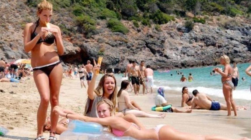 Yunanistan, T&uuml;rkiye ve Mısır'dan ka&ccedil;an Rus turiste g&ouml;z dikti