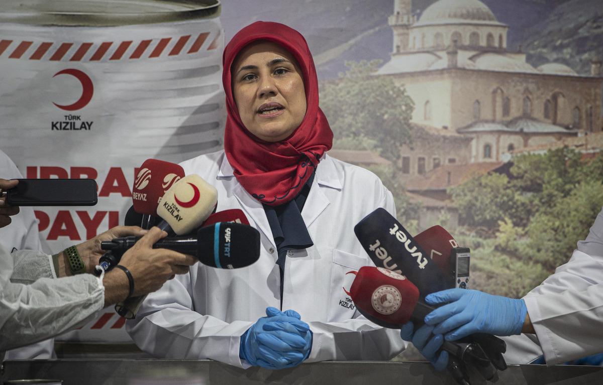 T&uuml;rk Kızılay kurban etlerinin konserve yapılması s&uuml;recine ilişkin bilgi verdi