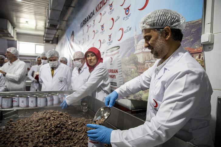 Türk Kızılay kurban etlerinin konserve yapılması sürecine ilişkin bilgi verdi G4