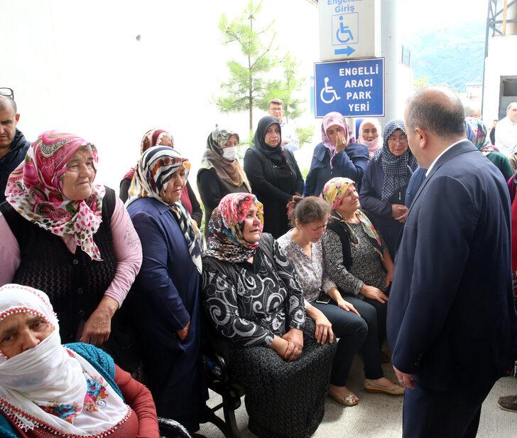GÜNCELLEME 2 - Tokat'ta minibüs uçuruma yuvarlandı, 4 kişi öldü, 1 çocuk yaralandı G3