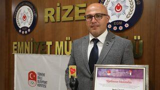 Rize'de görev yapan polis memuru Seçkin Yıldız'a fair-play ödülü