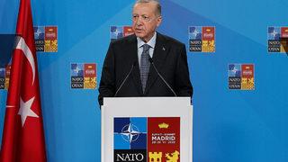 Son Dakika: İsveç kaç teröristi iade edecek? NATO Zirvesi sonrası Cumhurbaşkanı Erdoğan Zafer diyerek duyurdu
