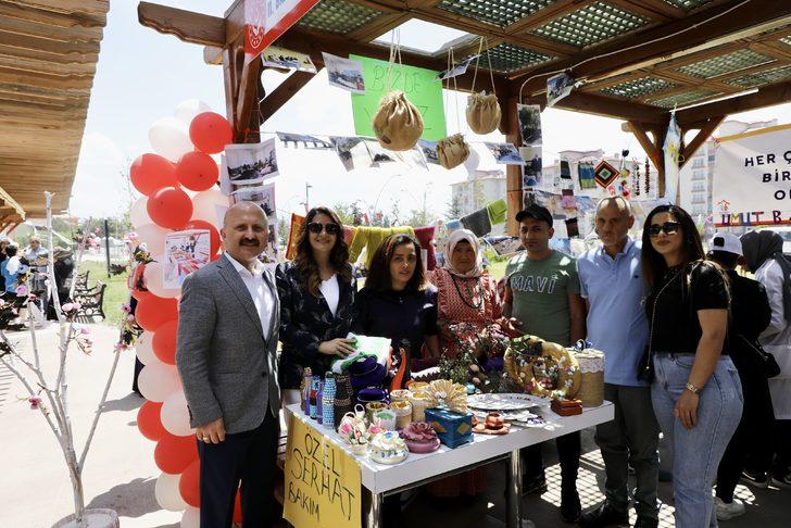 Ağrı ve Tunceli'de Koruyucu Aile Günü etkinliklerle kutlandı G4