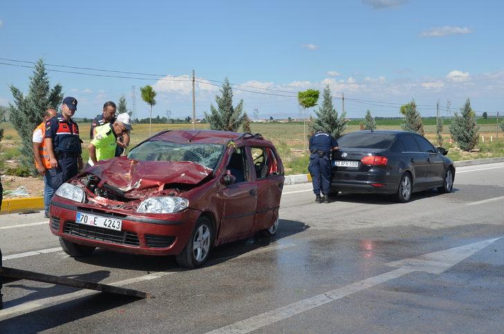 Karaman'da iki otomobilin çarpışması sonucu 4 kişi yaralandı G5