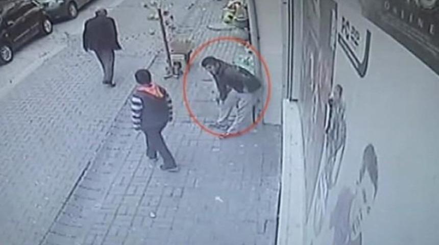 T&uuml;rkiye'nin Aradığı 13 Yaşındaki K&uuml;&ccedil;&uuml;k Mert &Ouml;l&uuml; Bulundu!