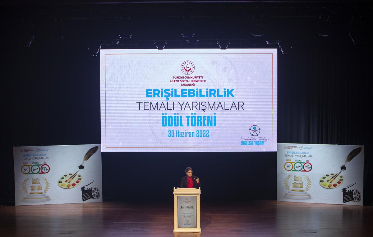 Bakan Yanık, "Erişilebilirlik Temalı Yarışmalar &Ouml;d&uuml;l T&ouml;reni"nde konuştu: