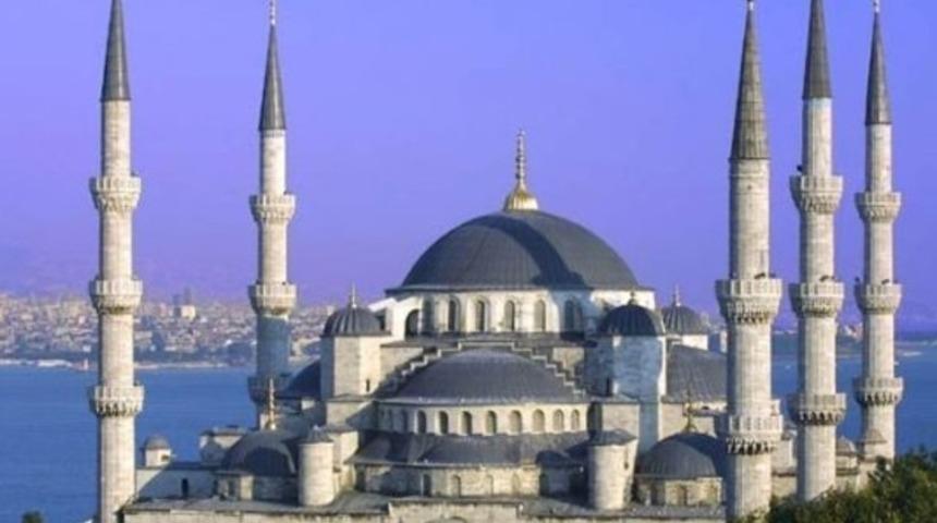 En g&uuml;zel Cuma mesajları ve Cuma namazının kılınışı