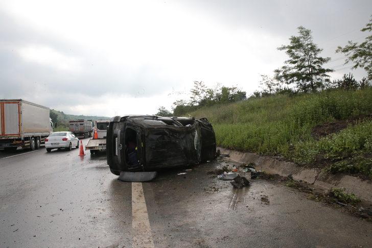 Anadolu Otoyolu'nda zincirleme trafik kazasında 10 kişi yaralandı G1