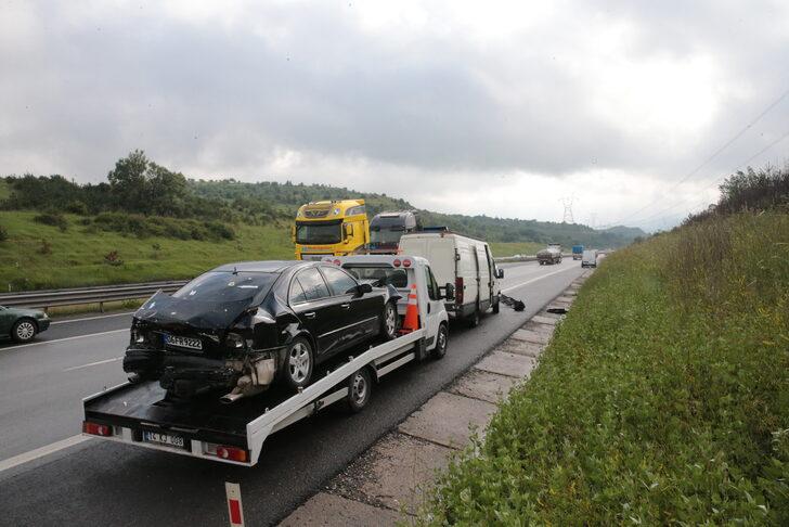 Anadolu Otoyolu'nda zincirleme trafik kazasında 10 kişi yaralandı G4