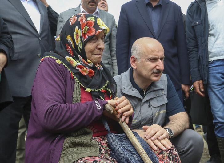 Bakan Karaismailoğlu selden etkilenen Düzce'de incelemelerde bulundu G4