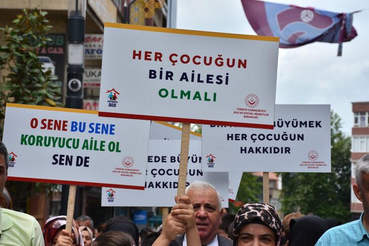 Rize, Artvin ve Trabzon'da "Koruyucu Aile Günü" yürüyüşü düzenlendi G2