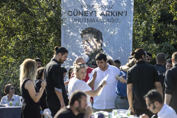 Cüneyt Arkın'ın taziye kabulü Beşiktaş'ta yapıldı G3