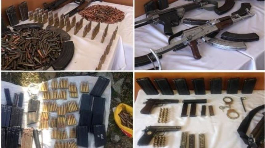 Diyarbakır'da PKK'nın g&ouml;m&uuml;l&uuml; silah ve m&uuml;himmatı bulundu