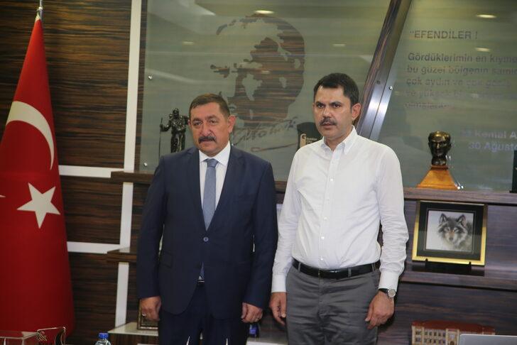 Bakan Kurum, Kastamonu'da selden etkilenen bölgelerde incelemede bulundu G1