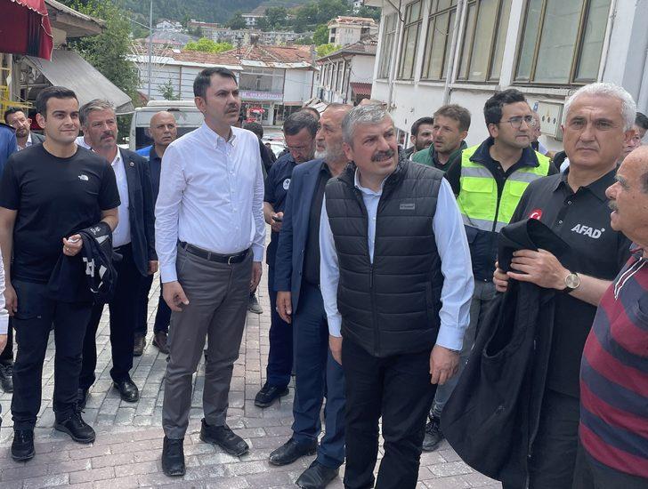 Bakan Kurum, Kastamonu'da selden etkilenen bölgelerde incelemede bulundu G5