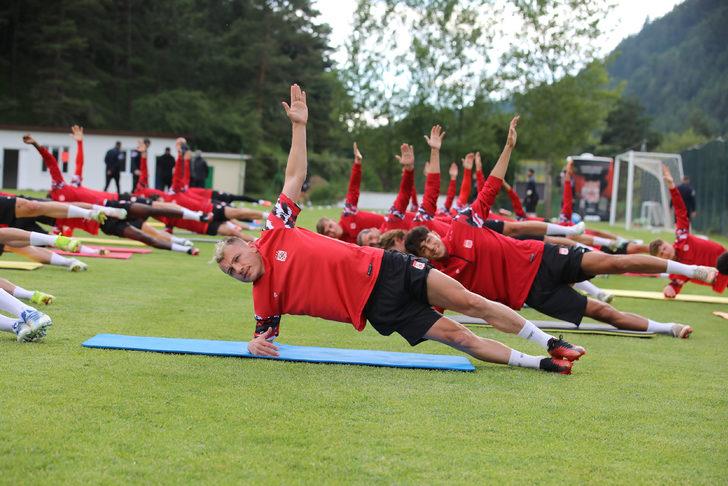 Sivasspor, yeni sezon hazırlıklarına devam etti G2