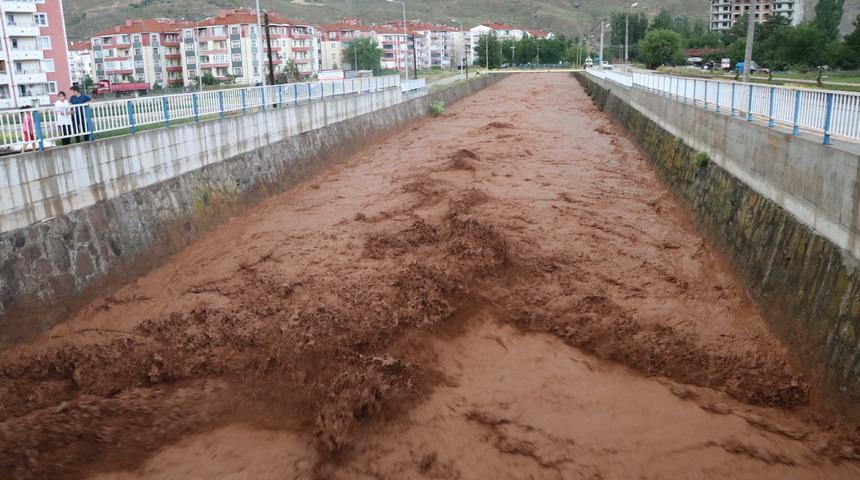 Çankırı'da sağanak etkili oldu