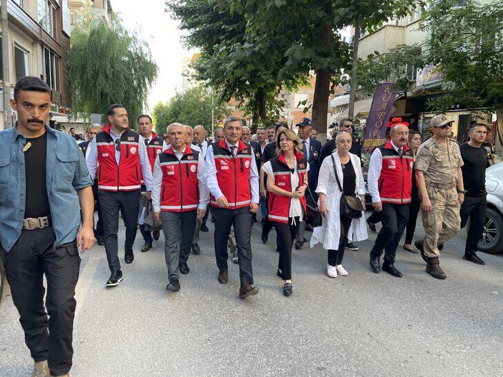 Malatya'da Koruyucu Aile Günü yürüyüşü düzenlendi G2