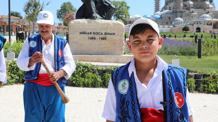 Kırkpınar müzisyenliği kuşaktan kuşağa aktarılıyor G4