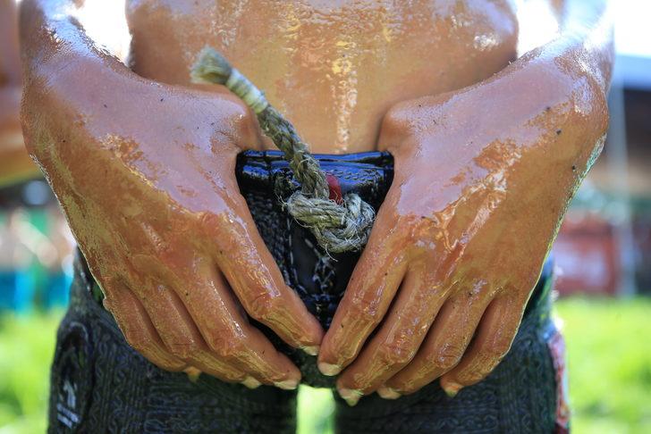 Tarihi Kırkpınar Yağlı Güreşleri'nde 661'inci randevu başladı G3